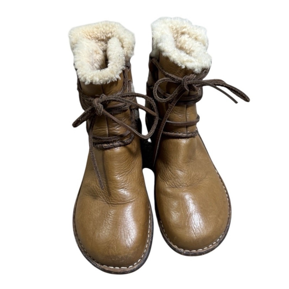 UGG Caspia Women's Brown Leather Sheepskin Winter‎ Boots Size 7 Style 1932